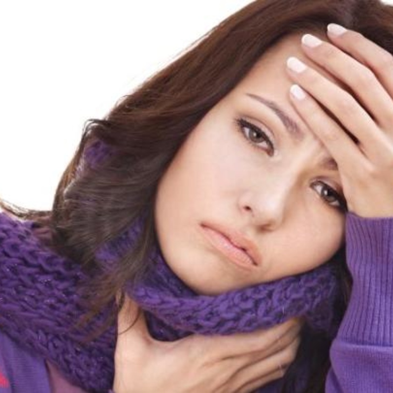 وضعية النوم الخاطئة تسبب الصداع