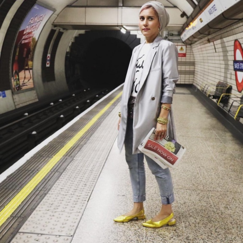 سمر البرشا تنسّق الوان البليزر الطويل بطريقةًراقية