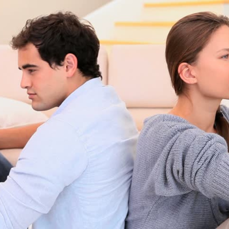 ١٠ علامات تؤكد انك على اعتاب الطلاق