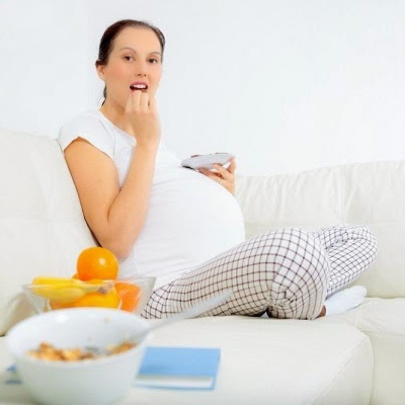 اكلات للحامل لنمو الجنين بشكل صحي