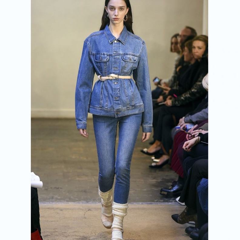 جاكيتات الجينز