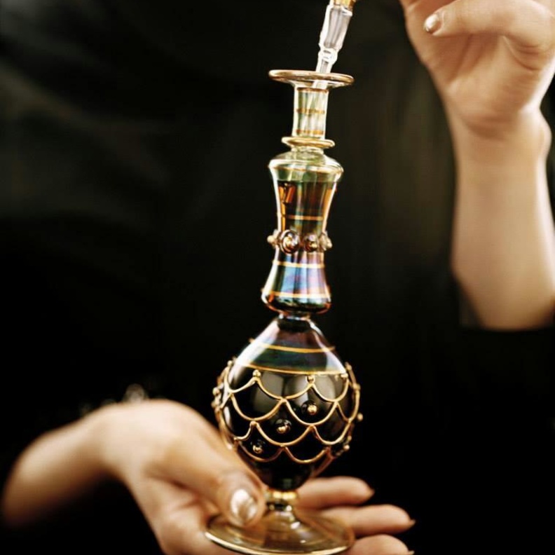 يستهدف المعرض عشاق و محبي العطور