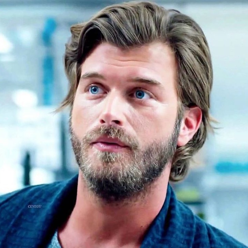  كيفانش تاتليتوغ يحتفل بعيد ميلاده ال34