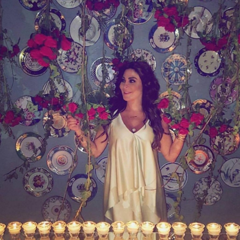 إطلالة النجمة اليسا في عيد ميلادها 