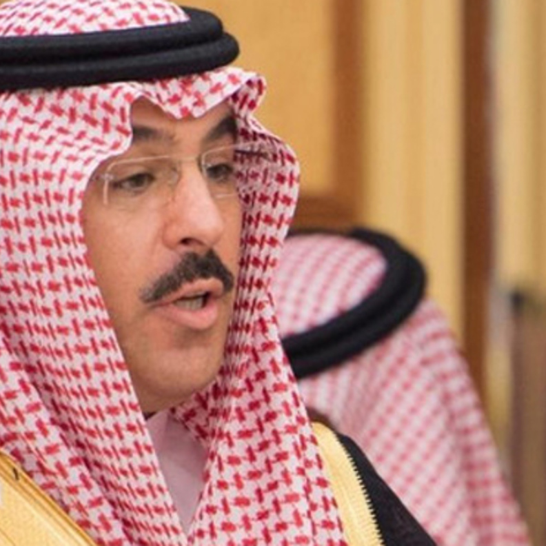 وزير الثقافة والإعلام الدكتور عواد بن صالح العواد