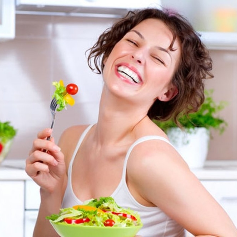 اطعمة تحسن مزاجك قبل الزفاف.