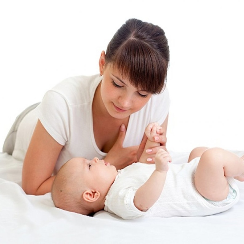 معرفة حجم معدة الرضيع في الايام الأولى