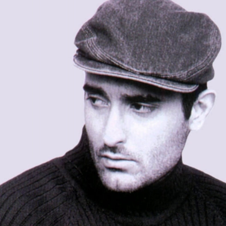 كاران جوهر يشارك في إنتاج فيلم أكشاي خانا