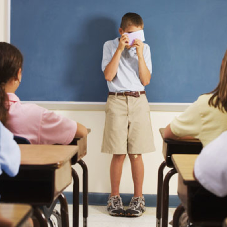 الرهاب الاجتماعي لدى المراهقين يؤثر على حياتهم