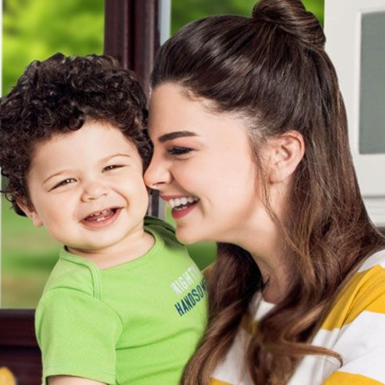 بيلين كارهان مع أبنها