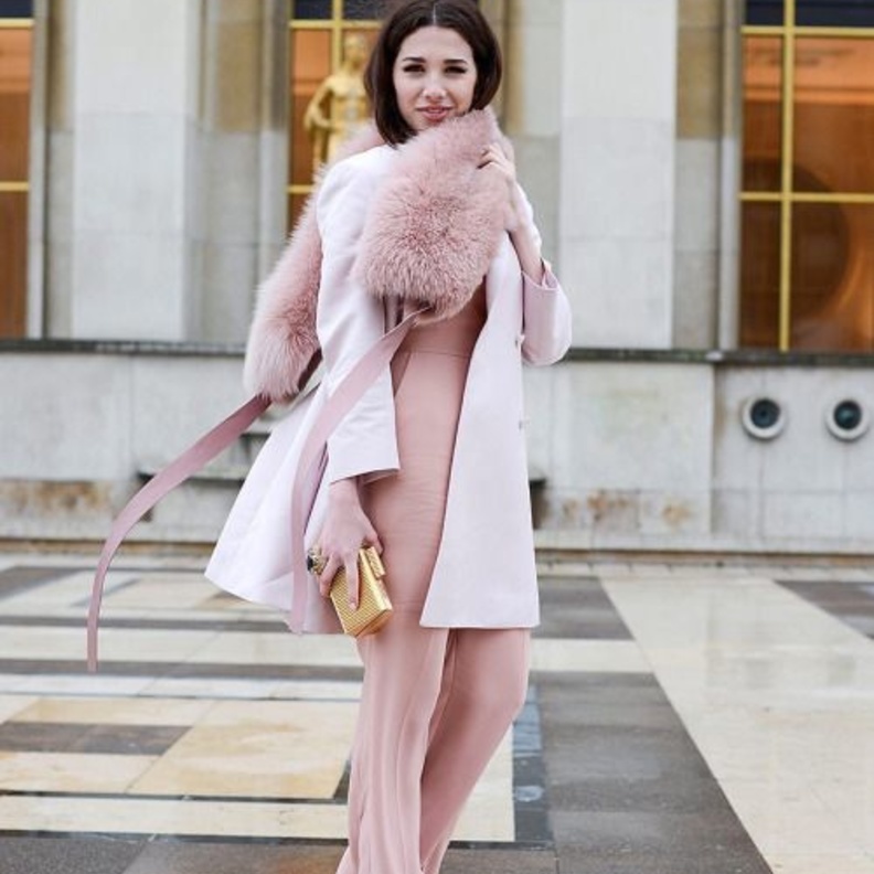 تألقي بإطلالات ناعمة بدرجات الباستيل الراقية