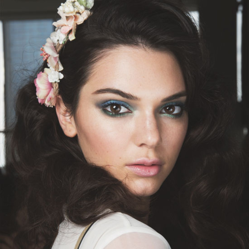 كيندال المراهقة وكيندال الراشدة.