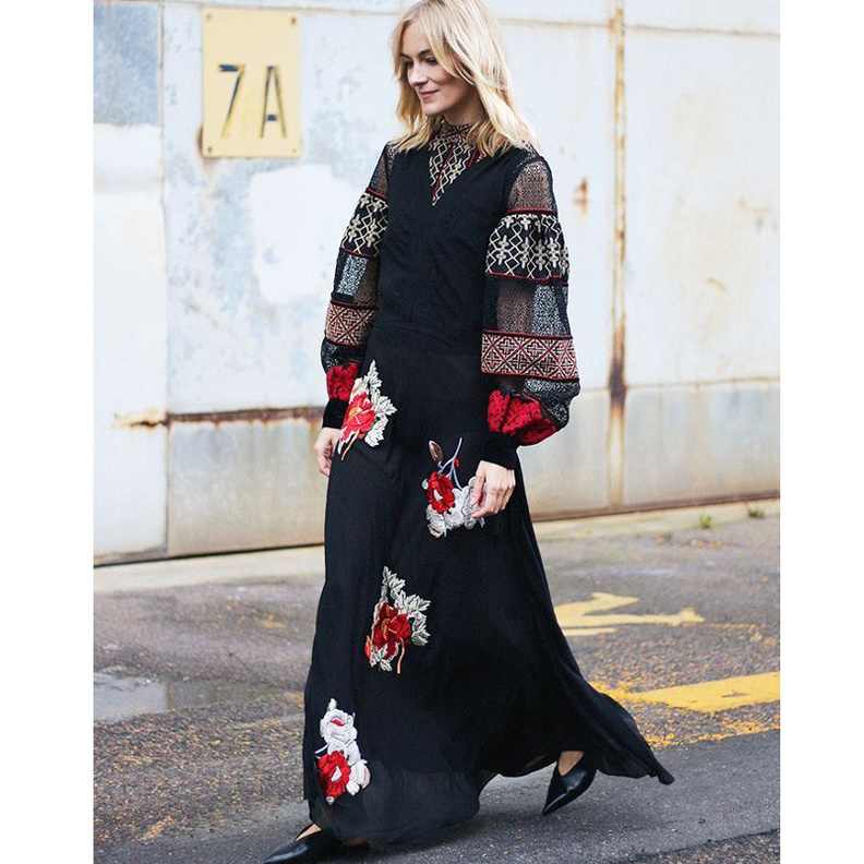 أضيفي لمسات كاجوال بتنسيق الكارديغان الصوفي بأسلوب مسترخي مع الفساتين الطويلة