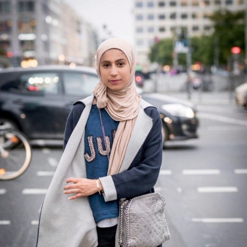 ايموجي الحجاب لشركة أبل