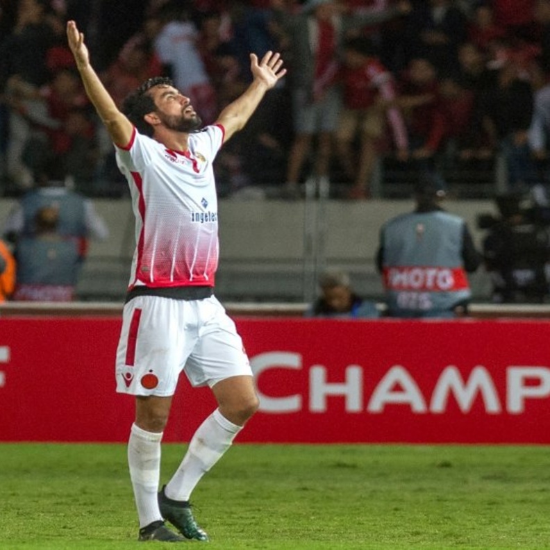 حسام البدري يتهم الحكم بمحاباة الوداد على حساب الأهلي المصري