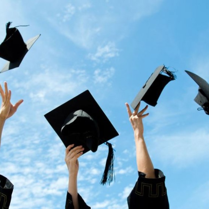 كلية الادارة والاعمال