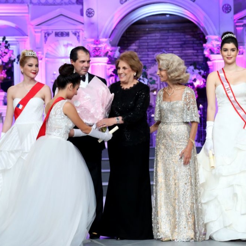 اللبنانية الاولى ناديا الشامي عون الحفل العشرين للمبتدئات