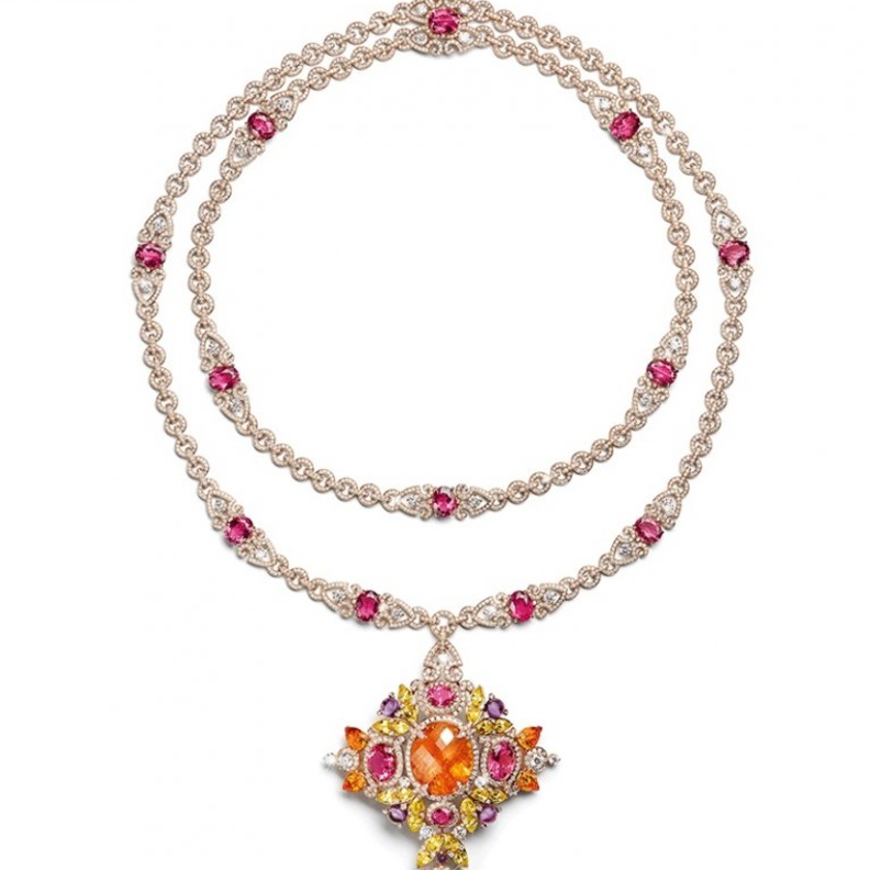 قلادة من لويس فويتون Louis Vuitton