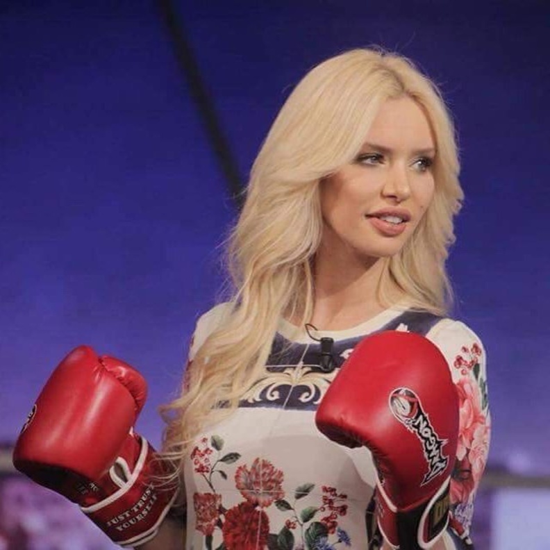 عائشة بن عثمان