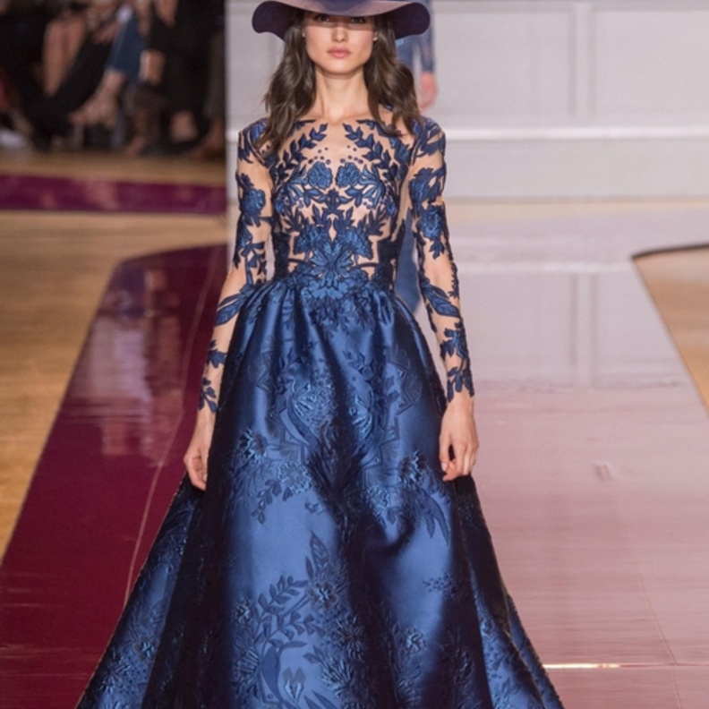 فستان من تصميم زهير مراد