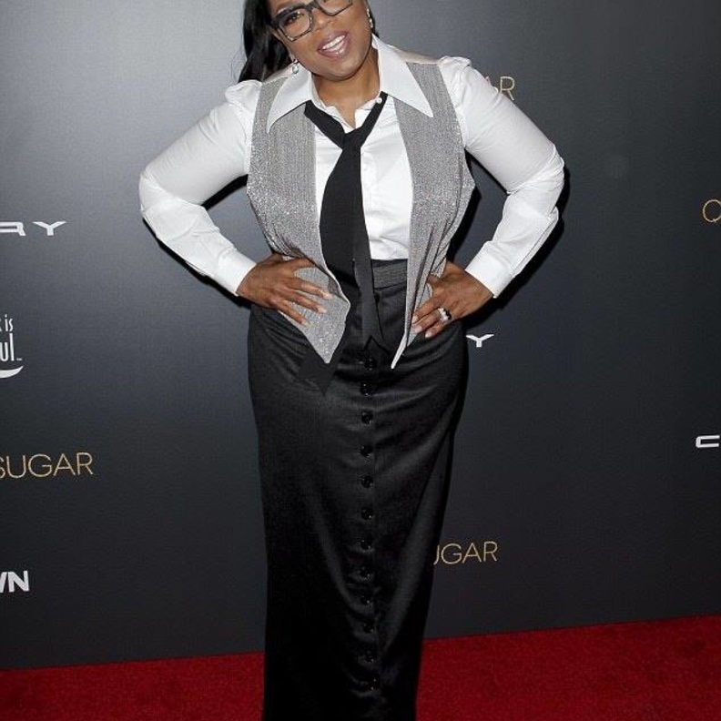 اوبرا وينفري، 63 عاما، تبهر الجميع بخسارتها 18 كغم خلال حضورها لأحد الأنشطة الفنية في لويزيانا