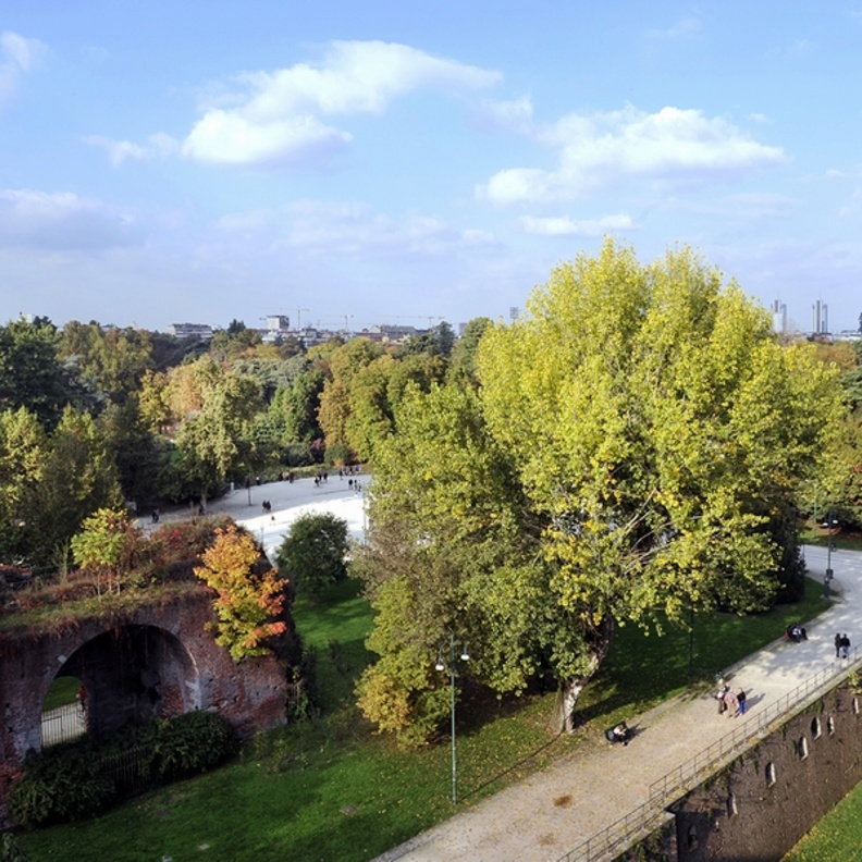 متعة التجول في حديقة وقلعة باركو سيمبيون