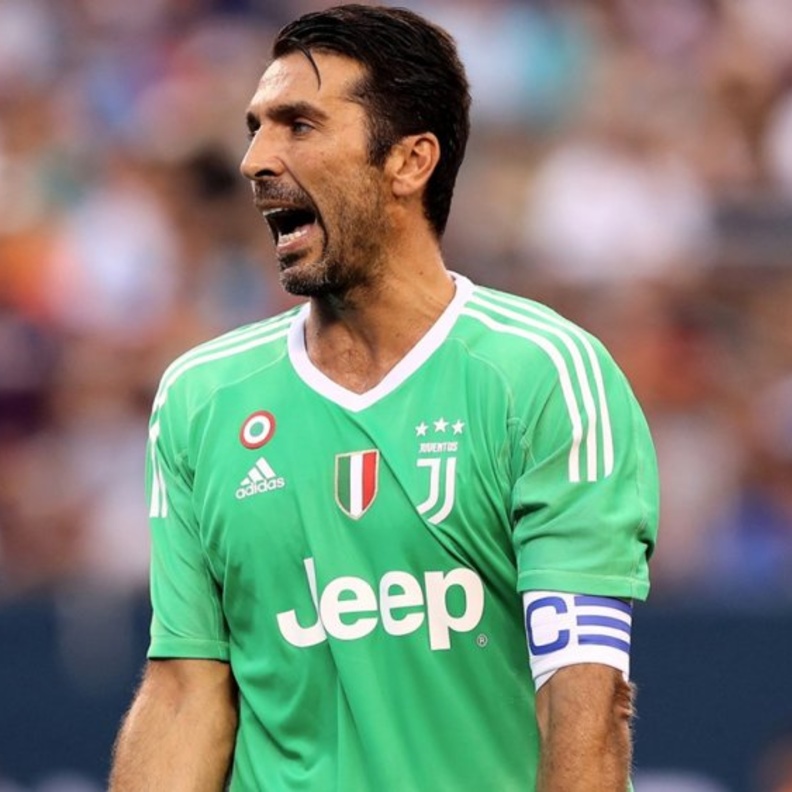 رسميًا انتهاء أسطورة بوفون مع منتخب إيطاليا