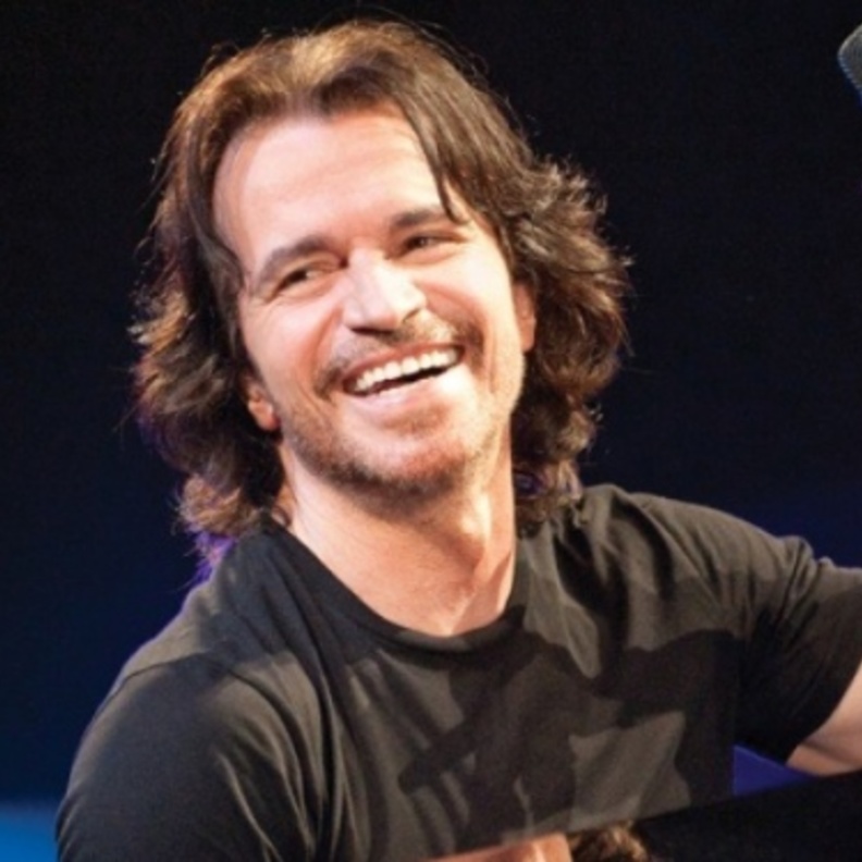 يحيي الفنان ياني أربع حفلات في السعودية