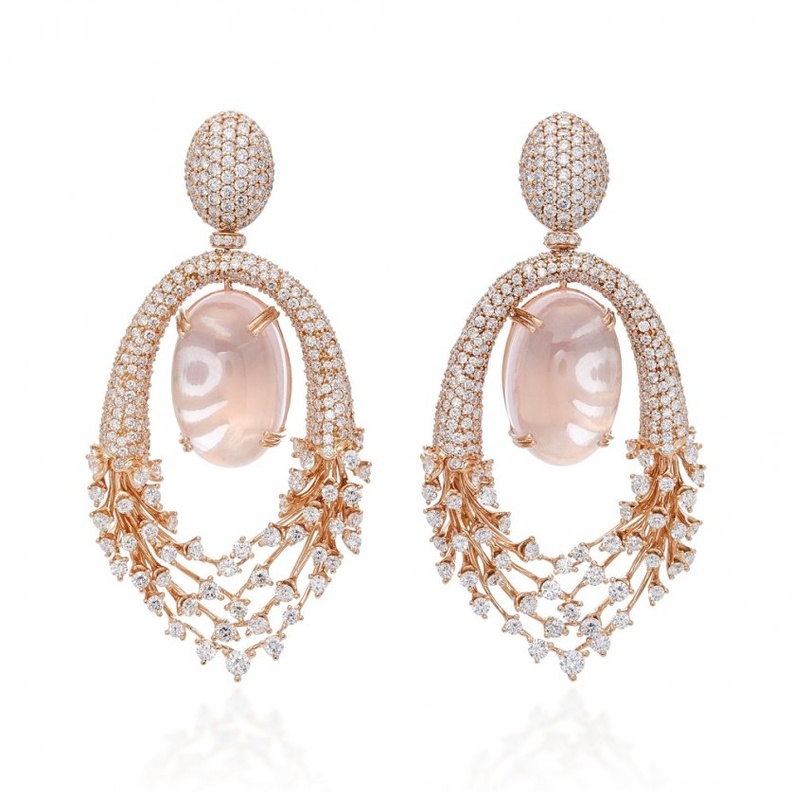 اسوارة من شانيلChanel