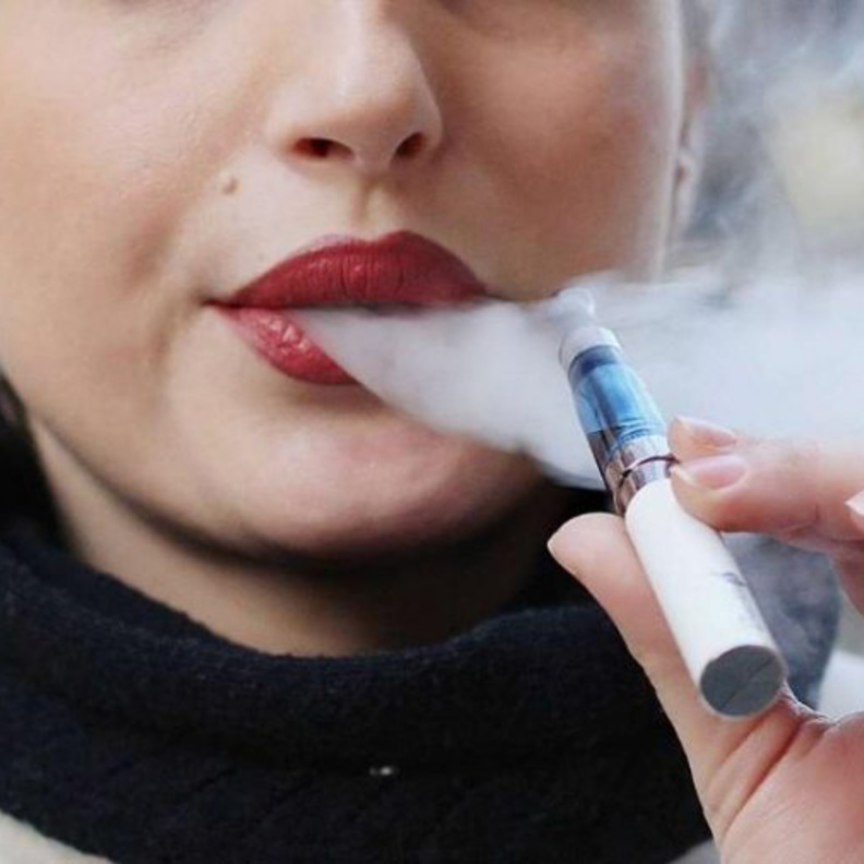  السجائر الإلكترونية تسبب السرطان