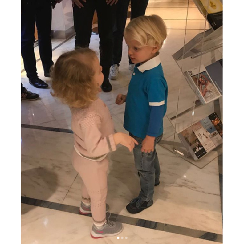 ظهور علني لـ توأم موناكو مع الأميرة تشارلين