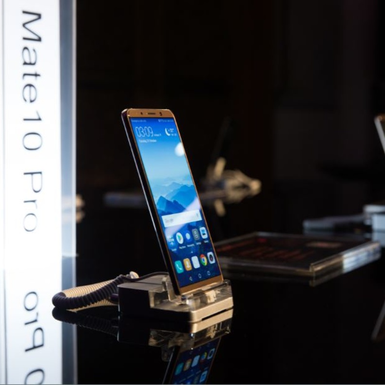 هاتف هواوي مايت 10