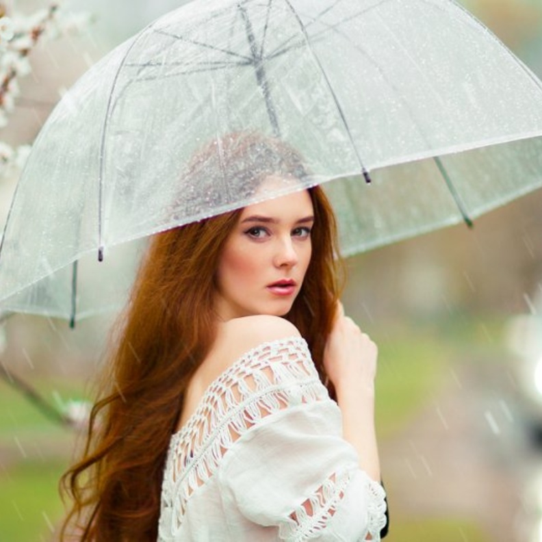 اهداء العروس مظلة ستكون هدية شتوية مميزة.