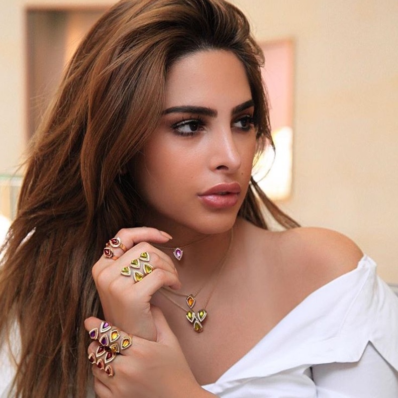 فوز بمجوهرات معوض