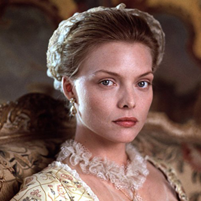 مشهد من Married to the Mob