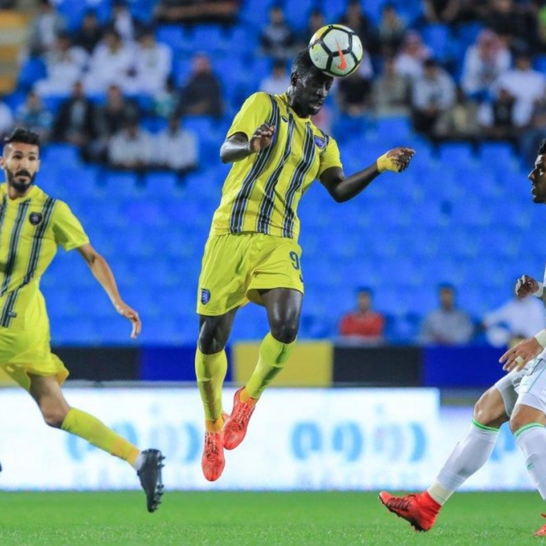 من لقاء الأهلي و التعاون