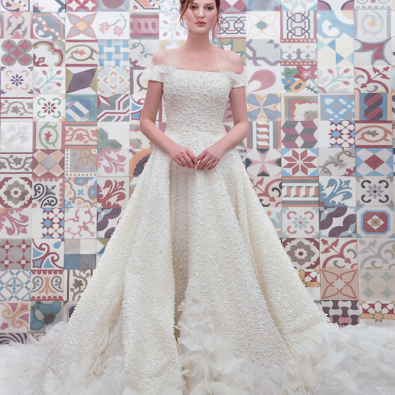 فستان زفاف Esposa لعروس 2018 لإطلالة ملوكية فخمة