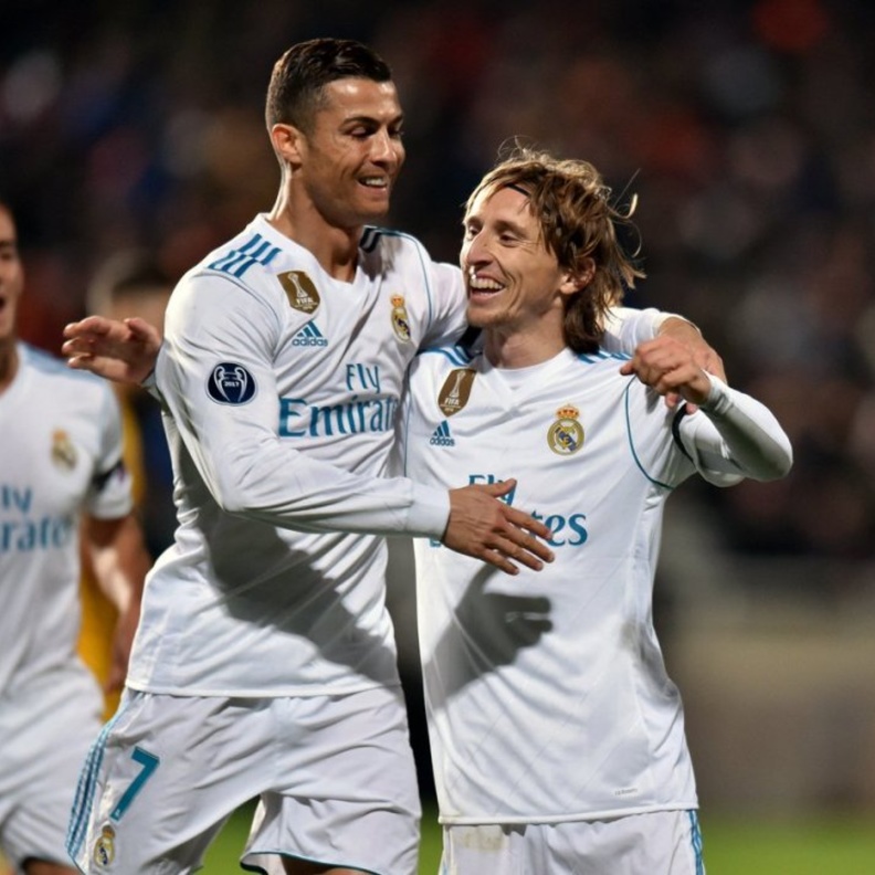 ليفربول سجل ثلاثية في مرمى اشبيلية في الشوط الأول