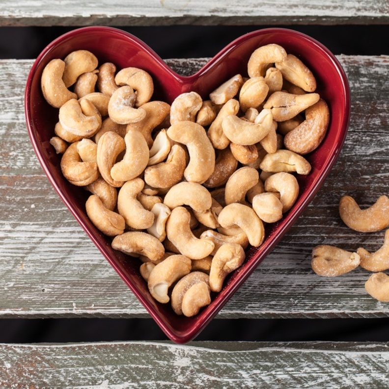 فوائد الكاجو لمرضى القلب