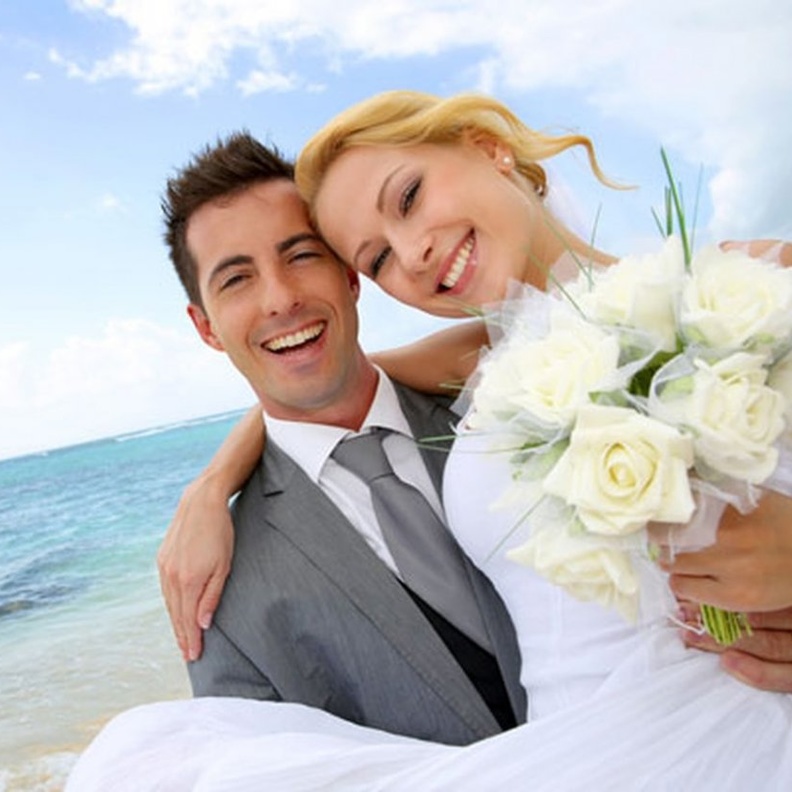  تجنبي علاجات الجلد القوية قبل الزفاف لهذه الاسباب.