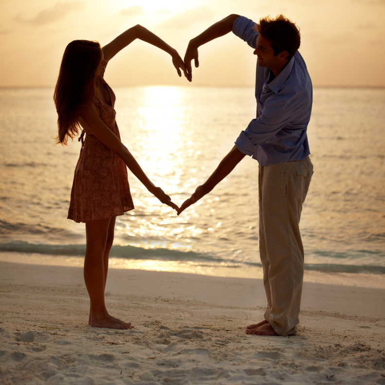 يعجب رجل القوس بالمرأة الذكية العملية ويعشق ان تشاركه اهتماماته