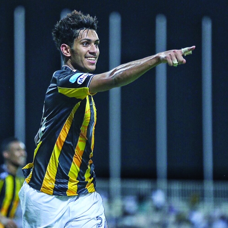 إيقاف 3 من لاعبي الاتحاد لمباراة واحدة في الدوري السعودي