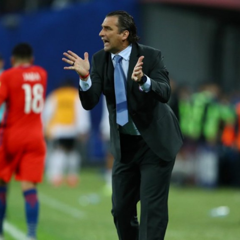 مسيرة المدرب خوان أنطونيو بيزي في عالم التدريب