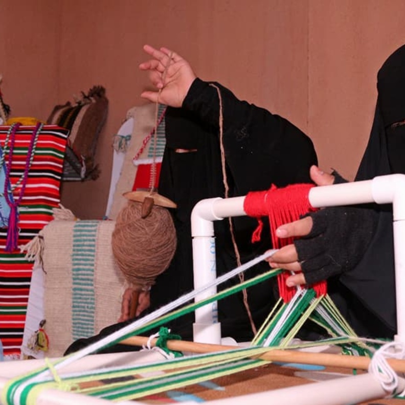 تدشين أول سوق دائم للحرف اليدوية في الأحساء