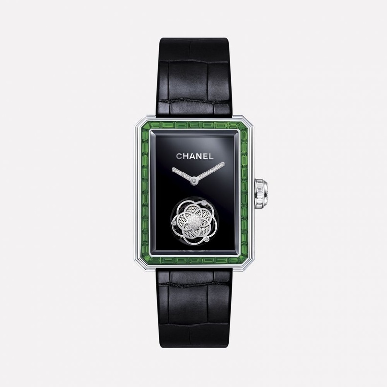 ساعة ديور من الذهب الأصفر والماس