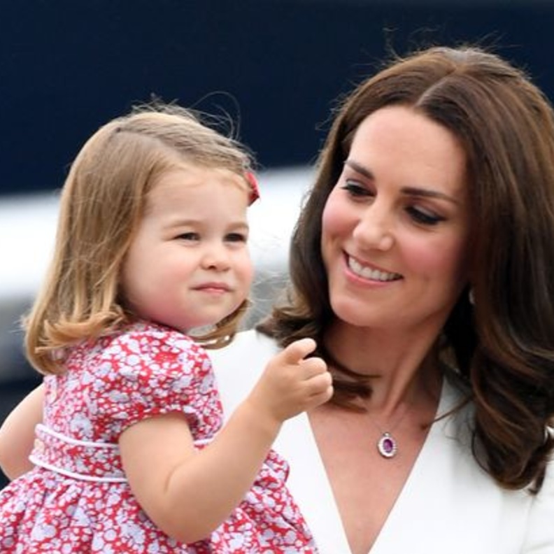 أعضاء نادي هرلينغهام يرفضون تدرب الأميرة تشارلوت في النادي