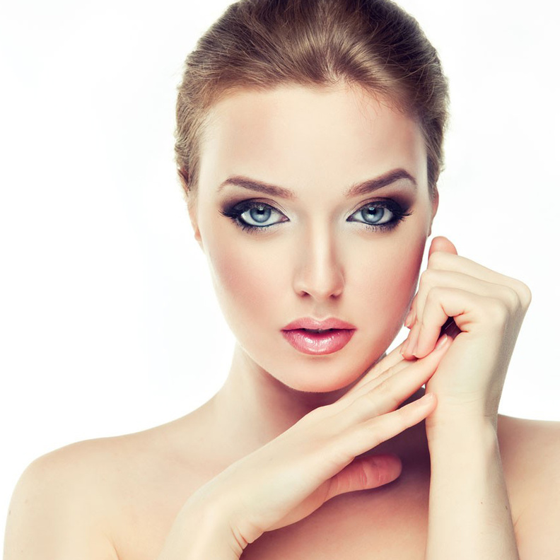 تجنب الضغط على الشفة في الفترة الإولى.