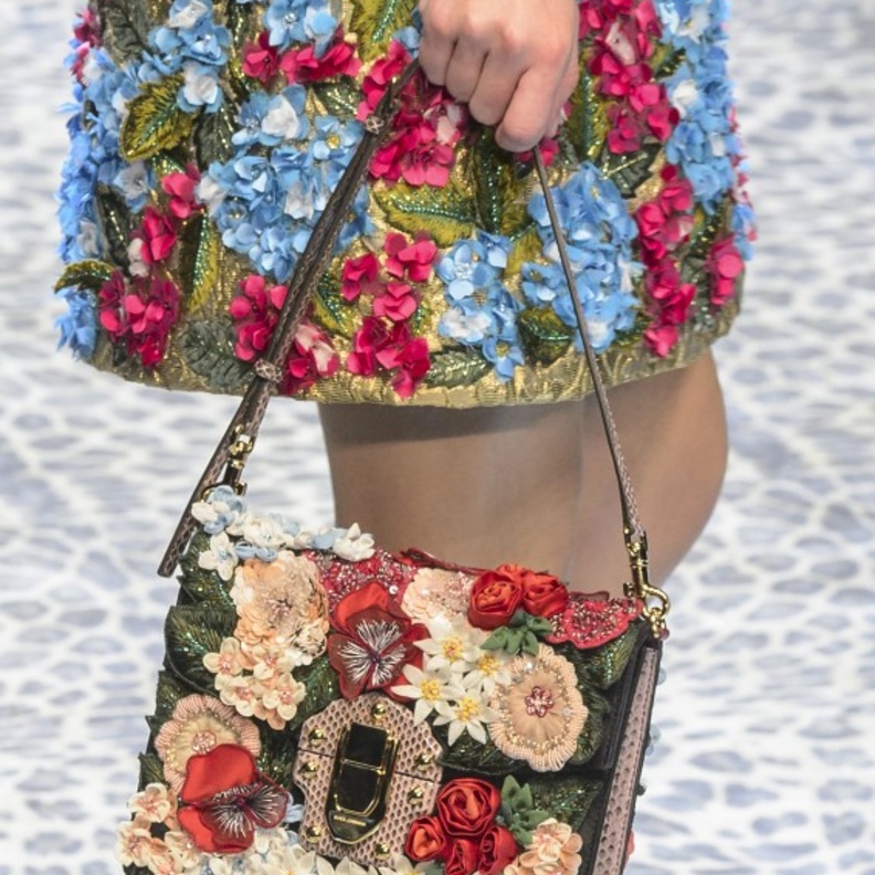 دوتشي اند غابانا بحقيبة مستوحاة من الطّبيعة