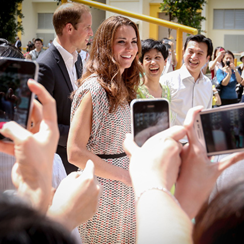 منع كيت ميدلتون من توقيع الأوتوغرافات للمعجبين.