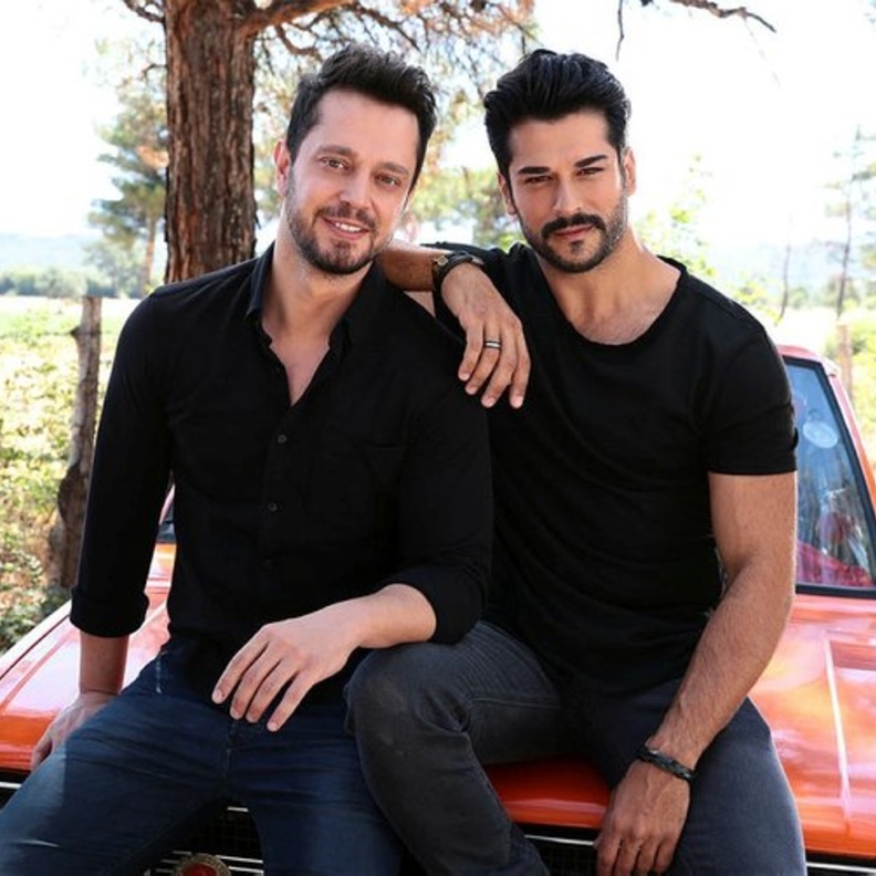 بوراك أوزجفيت ومراد بوز